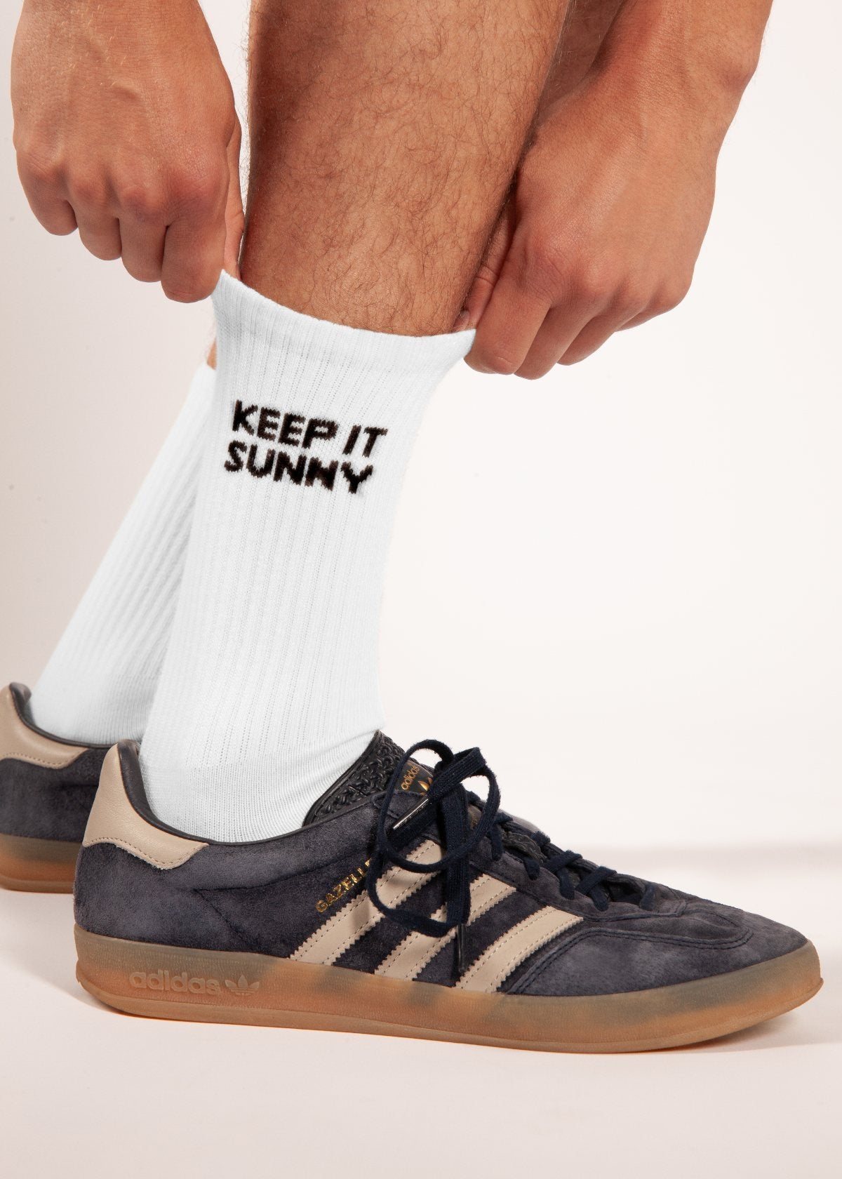 THE KEEP IT SUNNY SOCKS