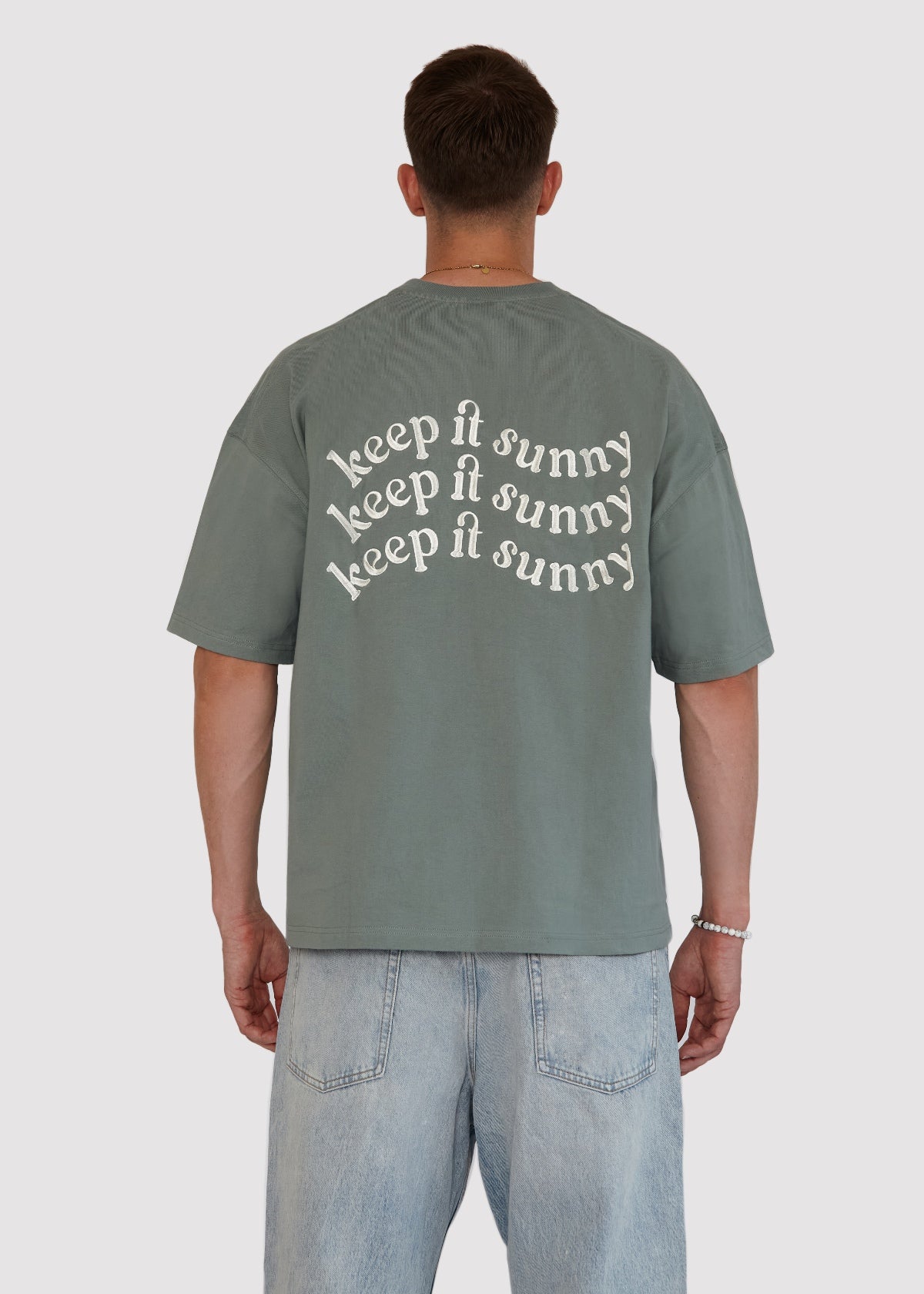 THE KEEP IT SUNNY OVERSIZE TEE