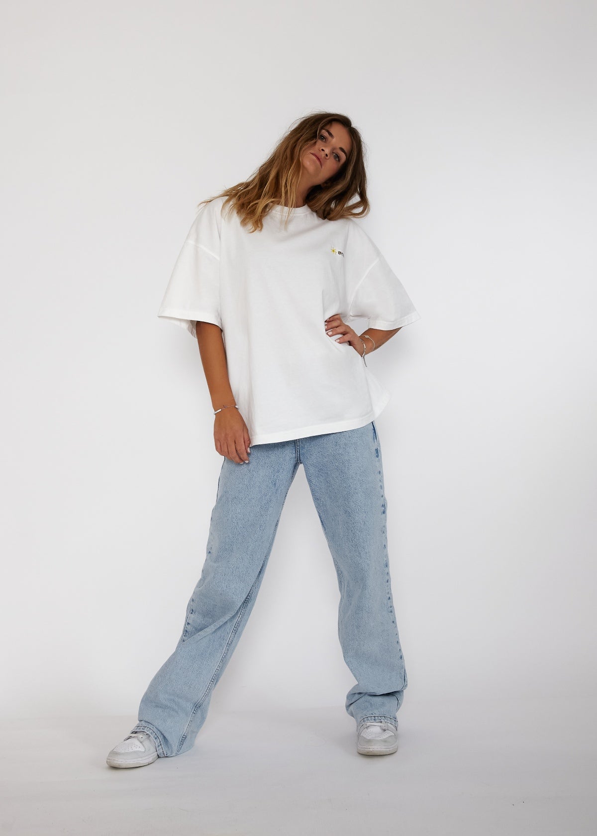 THE KEEP IT SUNNY OVERSIZE TEE