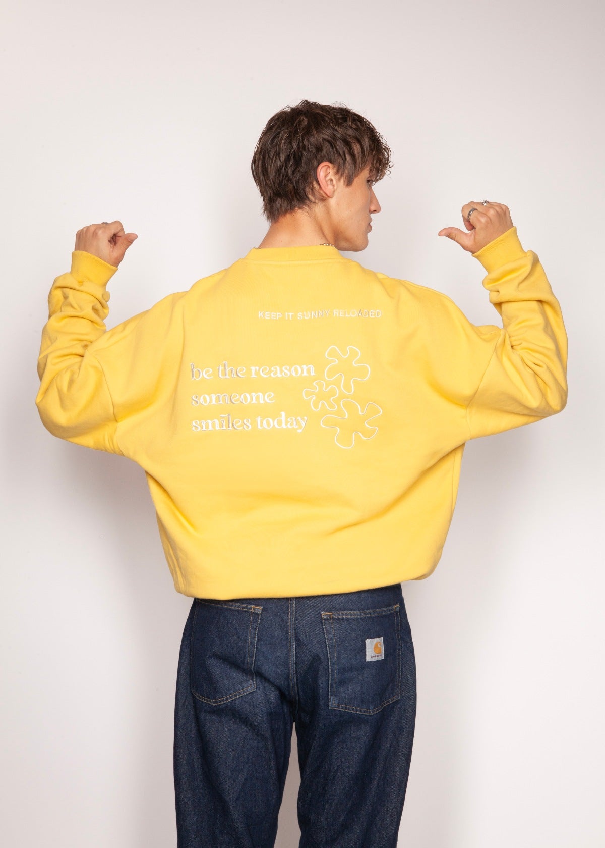 THE SMILE OVERSIZE SWEATER