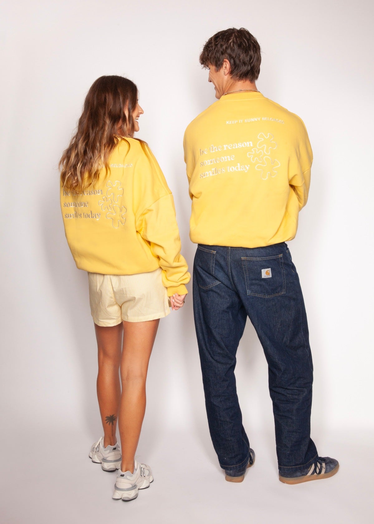 THE SMILE OVERSIZE SWEATER