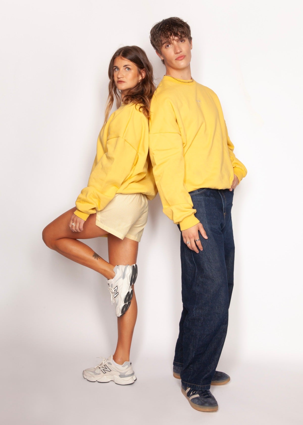 THE SMILE OVERSIZE SWEATER