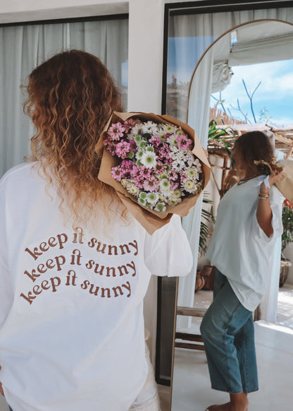 THE KEEP IT SUNNY OVERSIZE TEE
