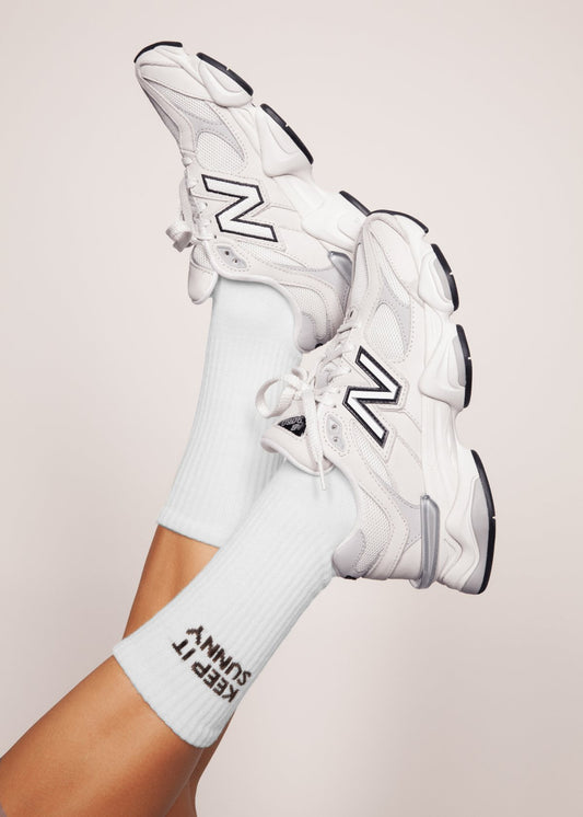 THE KEEP IT SUNNY SOCKS