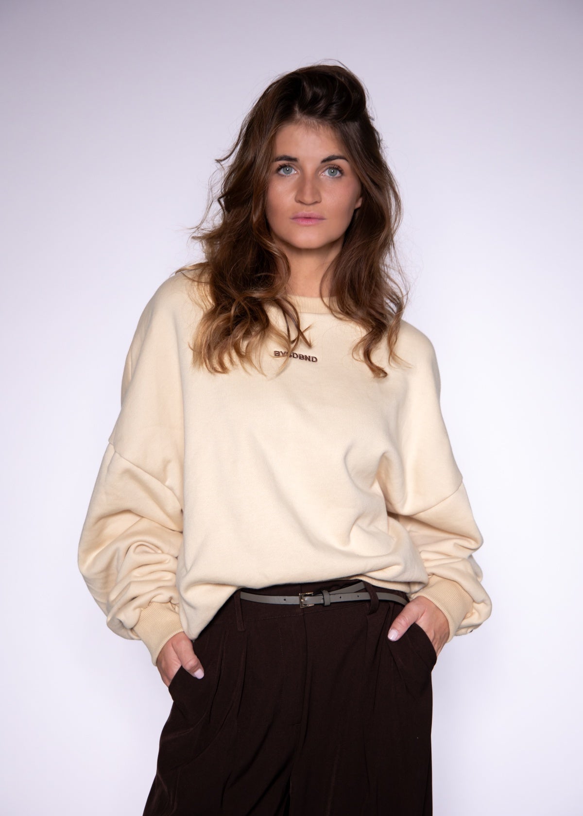 THE BYSDBND FLUFFY OVERSIZE SWEATER