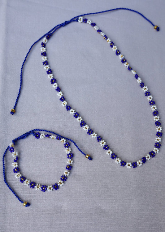 THE FLOWER SET