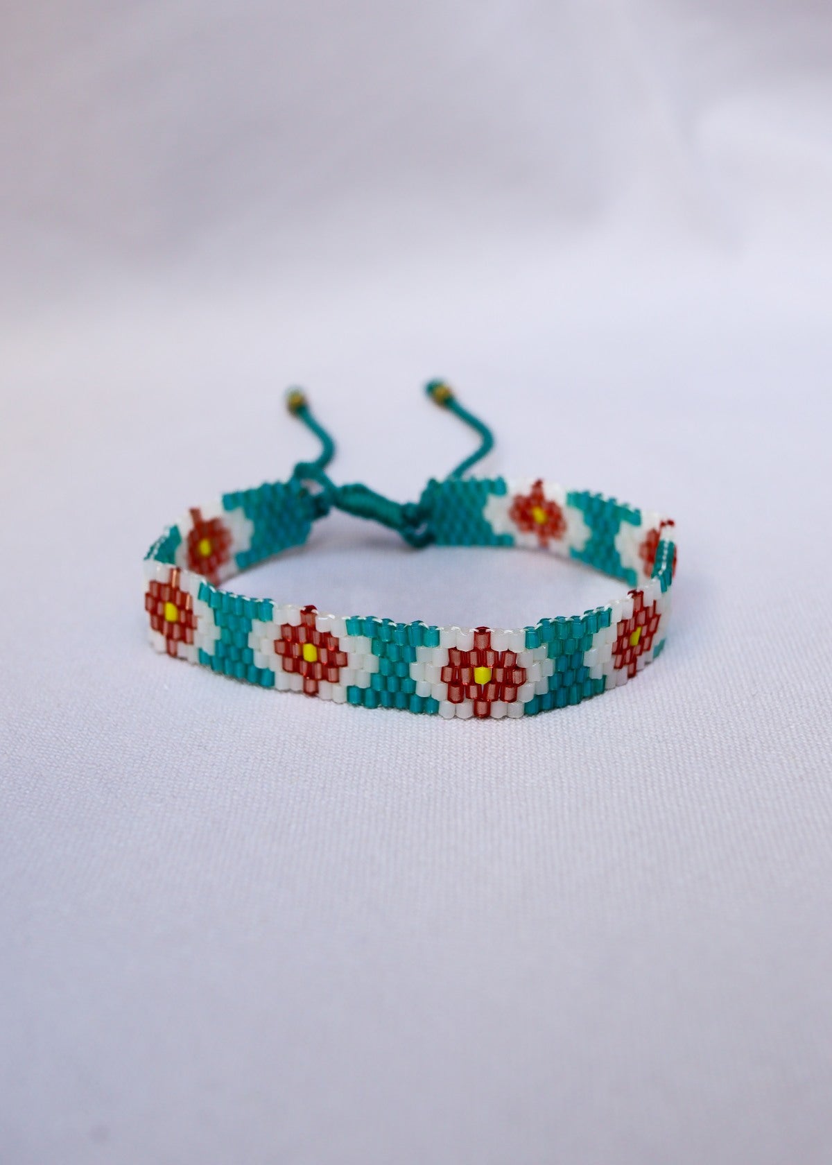 THE PIXEL BRACELET